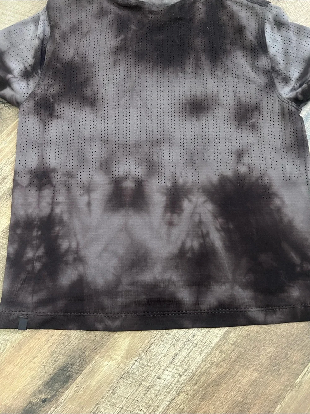lululemon athletica Black Tie-Dye Train to Be Short Sleeve Tee Perforated